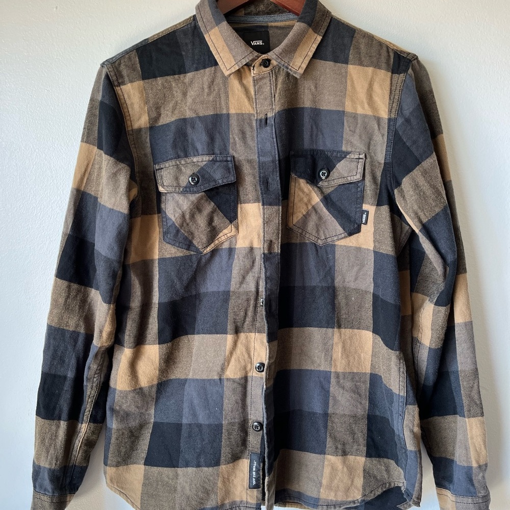 VAN’S FLANNEL BUTTONDOWN SHIRT